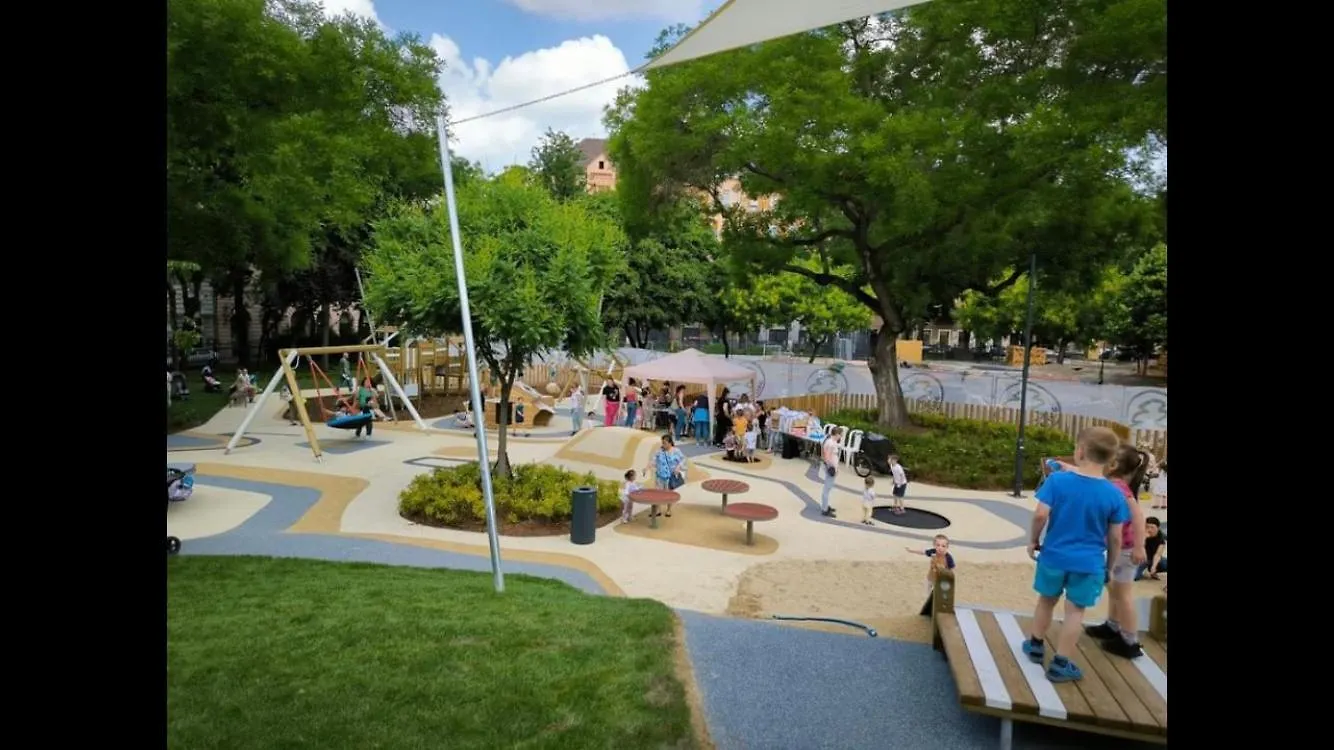 בודפשט Park View Apartment With Sauna, A/C