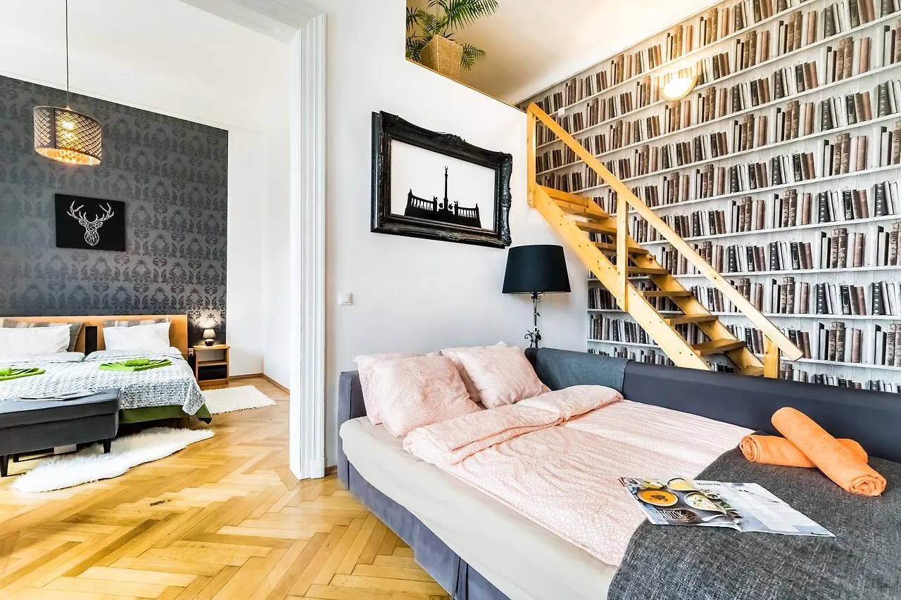בודפשט Park View Apartment With Sauna, A/C