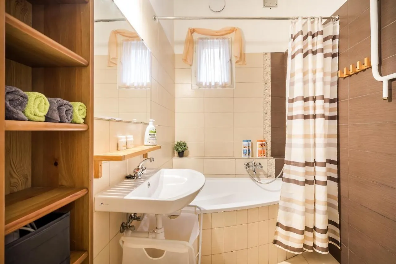 בודפשט Park View Apartment With Sauna, A/C הונגריה